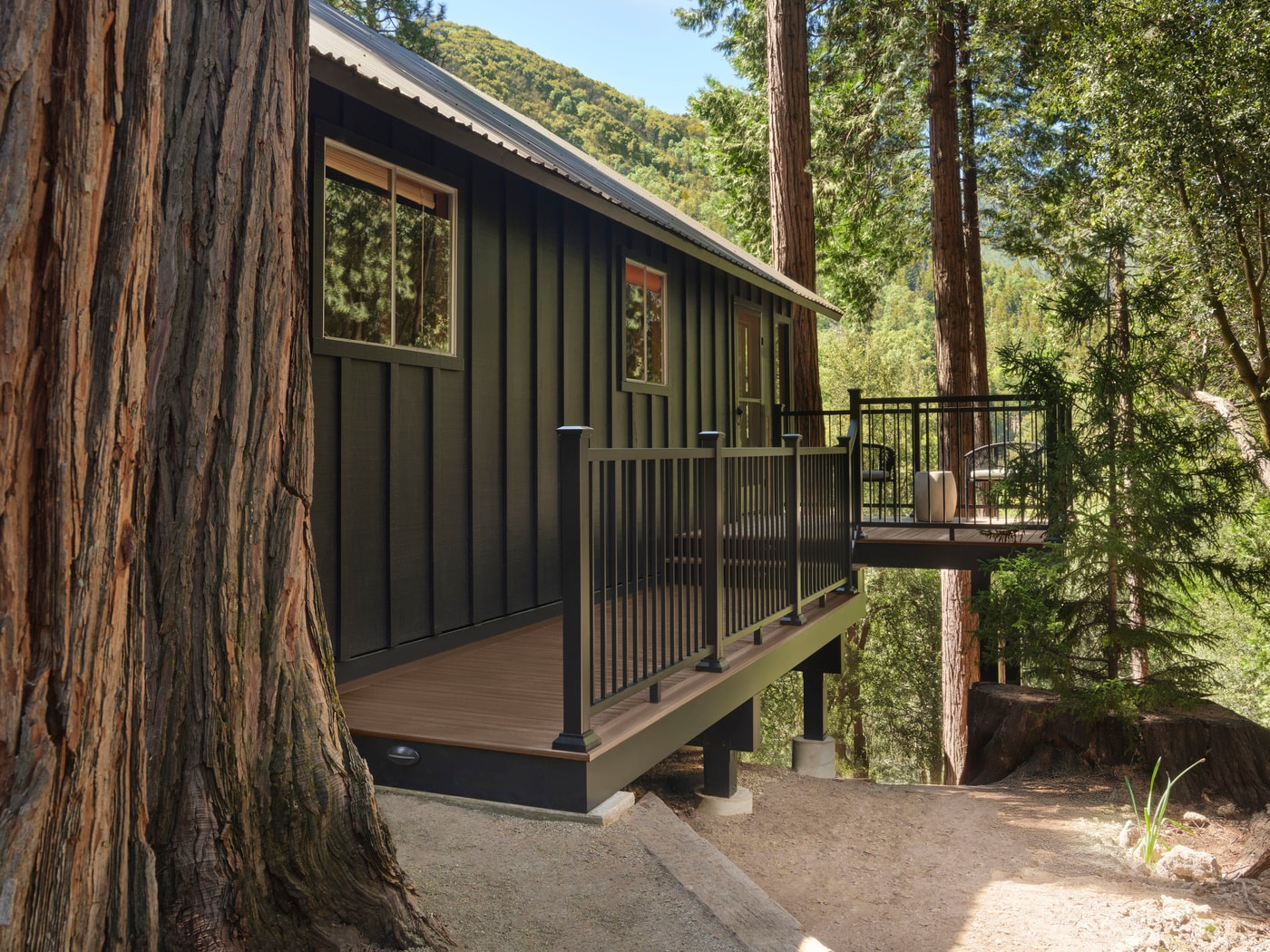 TimberTech English Walnut Vintage collection deck design